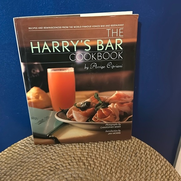The Harry's Bar in Venice Cookbook By Arrigo Cipriani - Picture 1 of 4